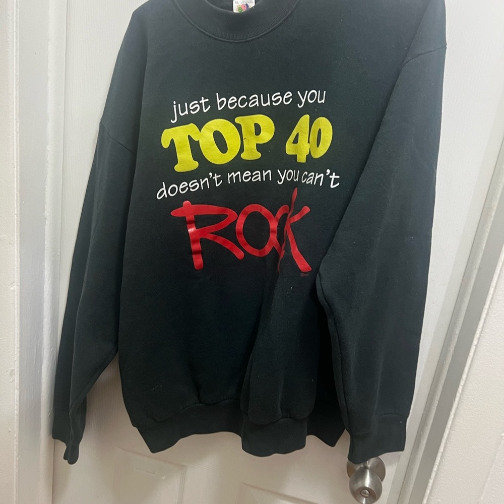 Fruit of the Loom Black and Yellow Crewneck Sweater